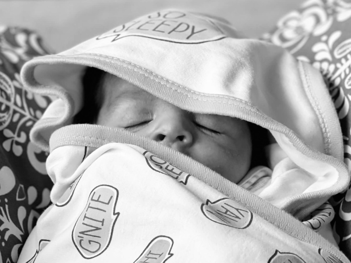 Dealing with Postpartum stress : Survival guide to 1st month after delivery!